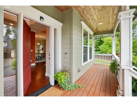 9233 Sw 29th Avenue Portland OR 97219