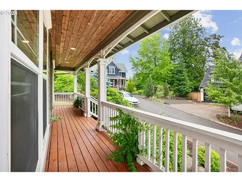 9233 Sw 29th Avenue Portland OR 97219