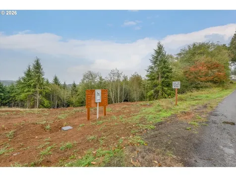 307 Greenwood Road Cathlamet WA 98612