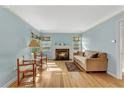 7403 N Mckenna Avenue Portland OR 97203