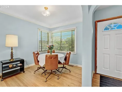 7403 N Mckenna Avenue Portland OR 97203