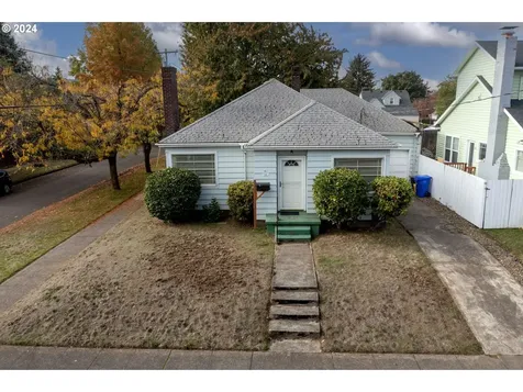 7403 N Mckenna Avenue Portland OR 97203