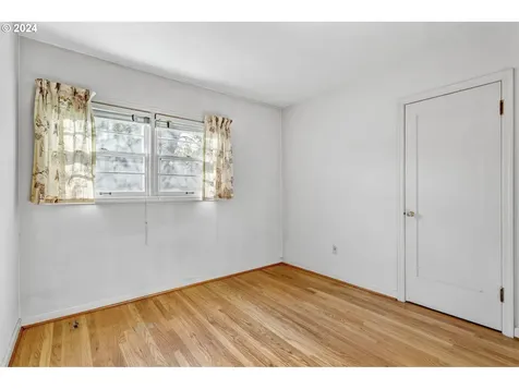 7403 N Mckenna Avenue Portland OR 97203