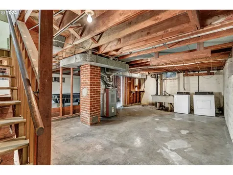 7403 N Mckenna Avenue Portland OR 97203