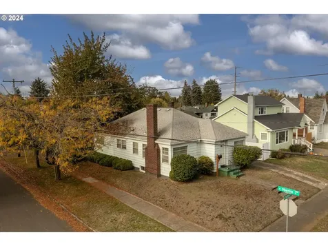 7403 N Mckenna Avenue Portland OR 97203