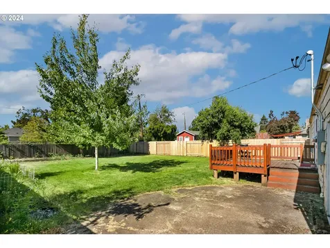 1534 A Street Springfield OR 97477