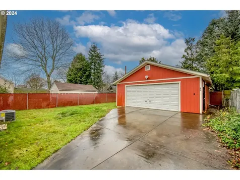 6445 N Amherst Street Portland OR 97203