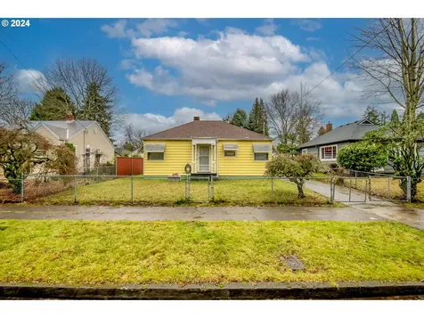 6445 N Amherst Street Portland OR 97203