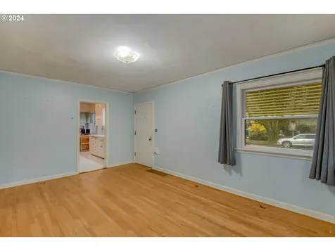 6445 N Amherst Street Portland OR 97203