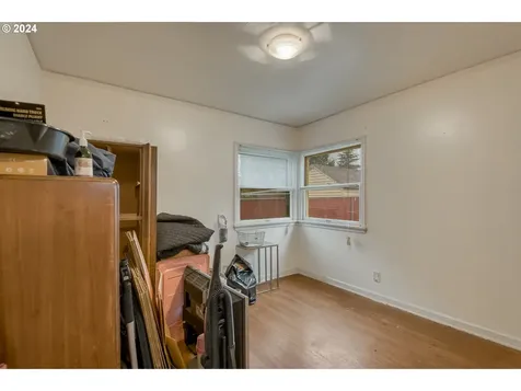 6445 N Amherst Street Portland OR 97203