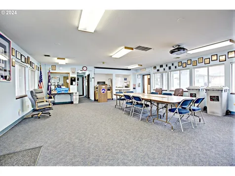 5265 NE 42nd Avenue Portland OR 97218