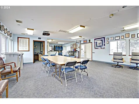 5265 NE 42nd Avenue Portland OR 97218