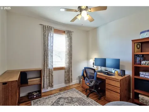 800 E Buttercup Street Yamhill OR 97148