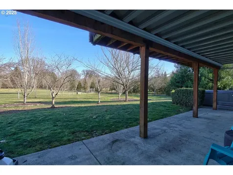 800 E Buttercup Street Yamhill OR 97148