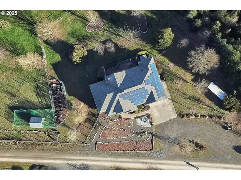 800 E Buttercup Street Yamhill OR 97148