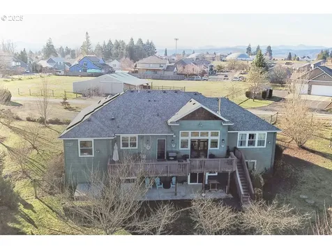 800 E Buttercup Street Yamhill OR 97148