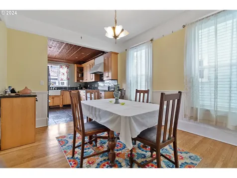3442 SE Morrison Street Portland OR 97214