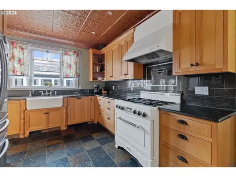 3442 SE Morrison Street Portland OR 97214