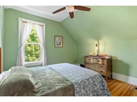 3442 SE Morrison Street Portland OR 97214