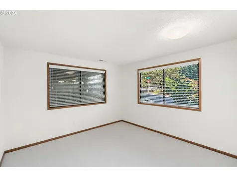 11602 Sw 41st Avenue Portland OR 97219