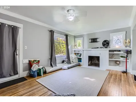 4547 NE 34th Avenue Portland OR 97211