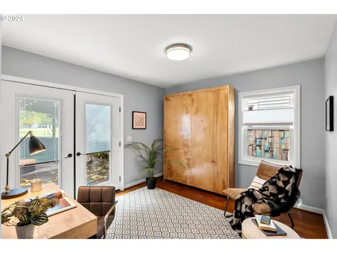 8260 NE Pacific Street Portland OR 97220