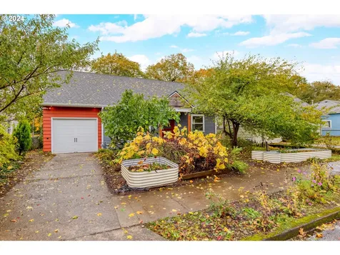 8260 NE Pacific Street Portland OR 97220