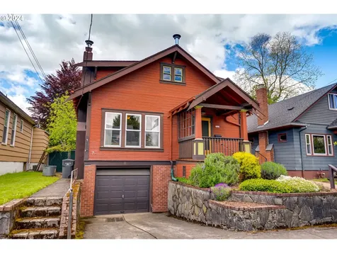 5027 Ne 10th Avenue Portland OR 97211