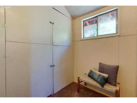 5027 Ne 10th Avenue Portland OR 97211