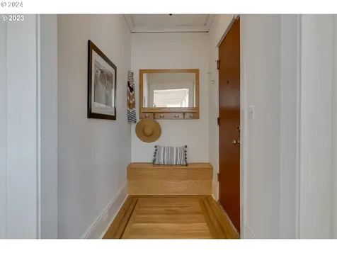 5027 Ne 10th Avenue Portland OR 97211