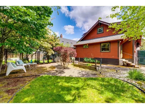 5027 Ne 10th Avenue Portland OR 97211
