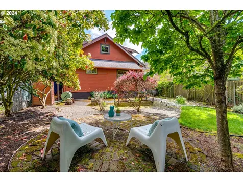 5027 Ne 10th Avenue Portland OR 97211