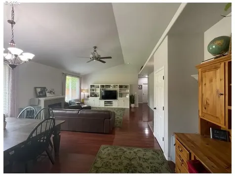 2437 N O Street Washougal WA 98671