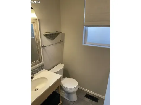 2437 N O Street Washougal WA 98671