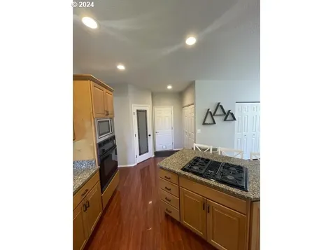2437 N O Street Washougal WA 98671