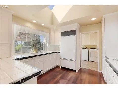 9876 Sw Peppertree Lane Portland OR 97224