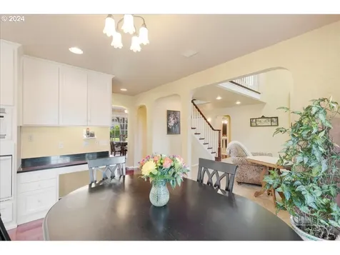 9876 Sw Peppertree Lane Portland OR 97224