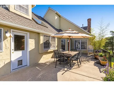 9876 Sw Peppertree Lane Portland OR 97224