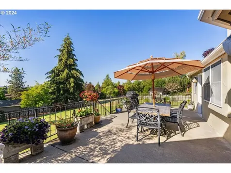 9876 Sw Peppertree Lane Portland OR 97224