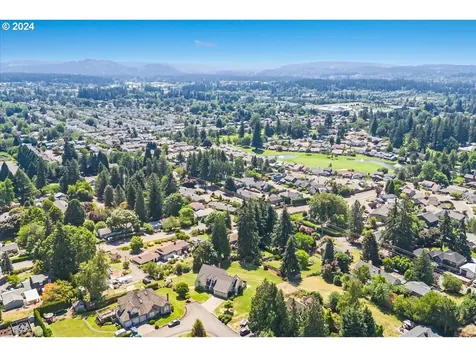 9876 Sw Peppertree Lane Portland OR 97224