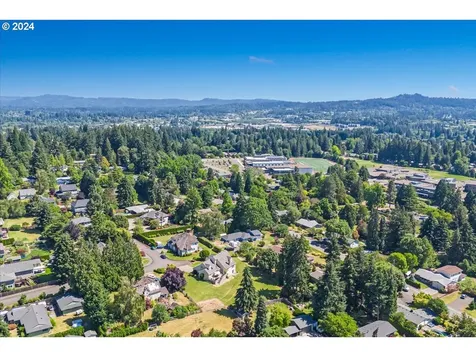 9876 Sw Peppertree Lane Portland OR 97224
