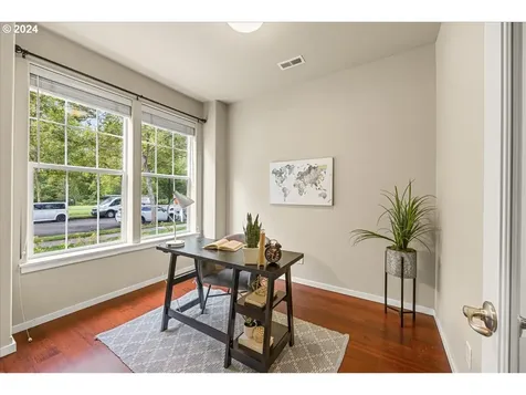722 NE 72nd Avenue Hillsboro OR 97124