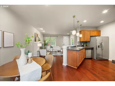 722 NE 72nd Avenue Hillsboro OR 97124