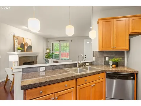 722 NE 72nd Avenue Hillsboro OR 97124
