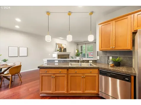 722 NE 72nd Avenue Hillsboro OR 97124