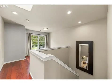 722 NE 72nd Avenue Hillsboro OR 97124