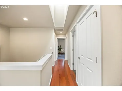 722 NE 72nd Avenue Hillsboro OR 97124