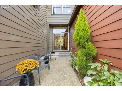 722 NE 72nd Avenue Hillsboro OR 97124
