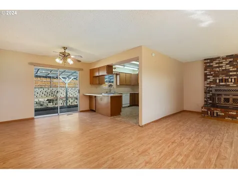 280 NE 5th Street Dufur OR 97021