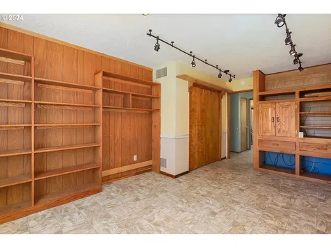 280 NE 5th Street Dufur OR 97021